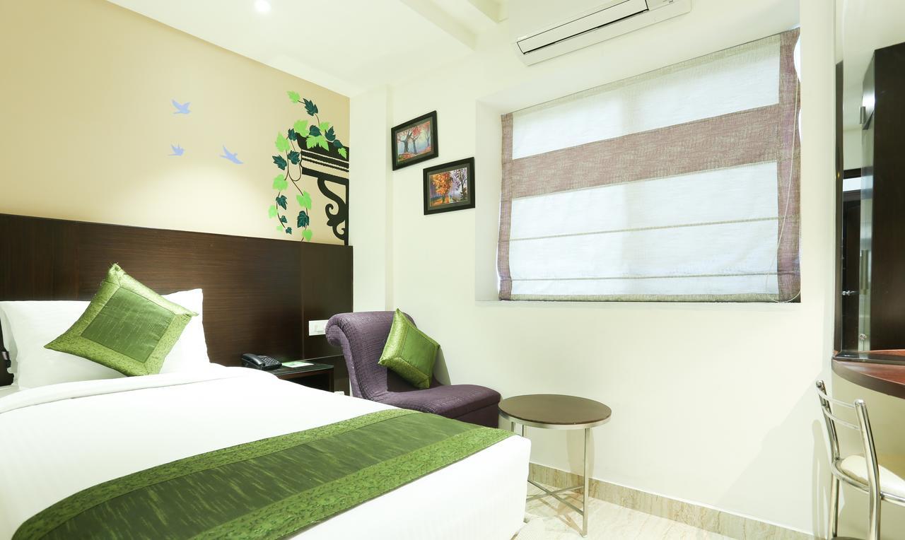 Treebo C Plaza Hotel Vijayawada Bagian luar foto