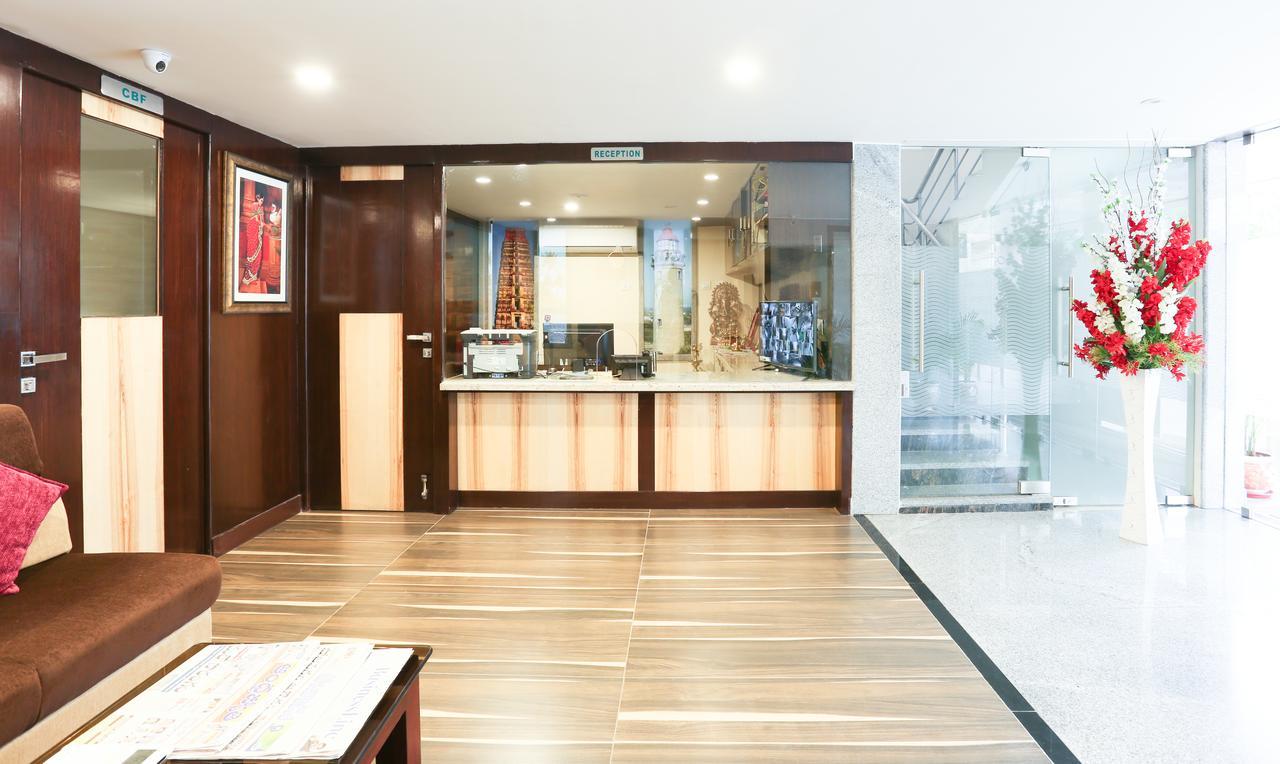 Treebo C Plaza Hotel Vijayawada Bagian luar foto
