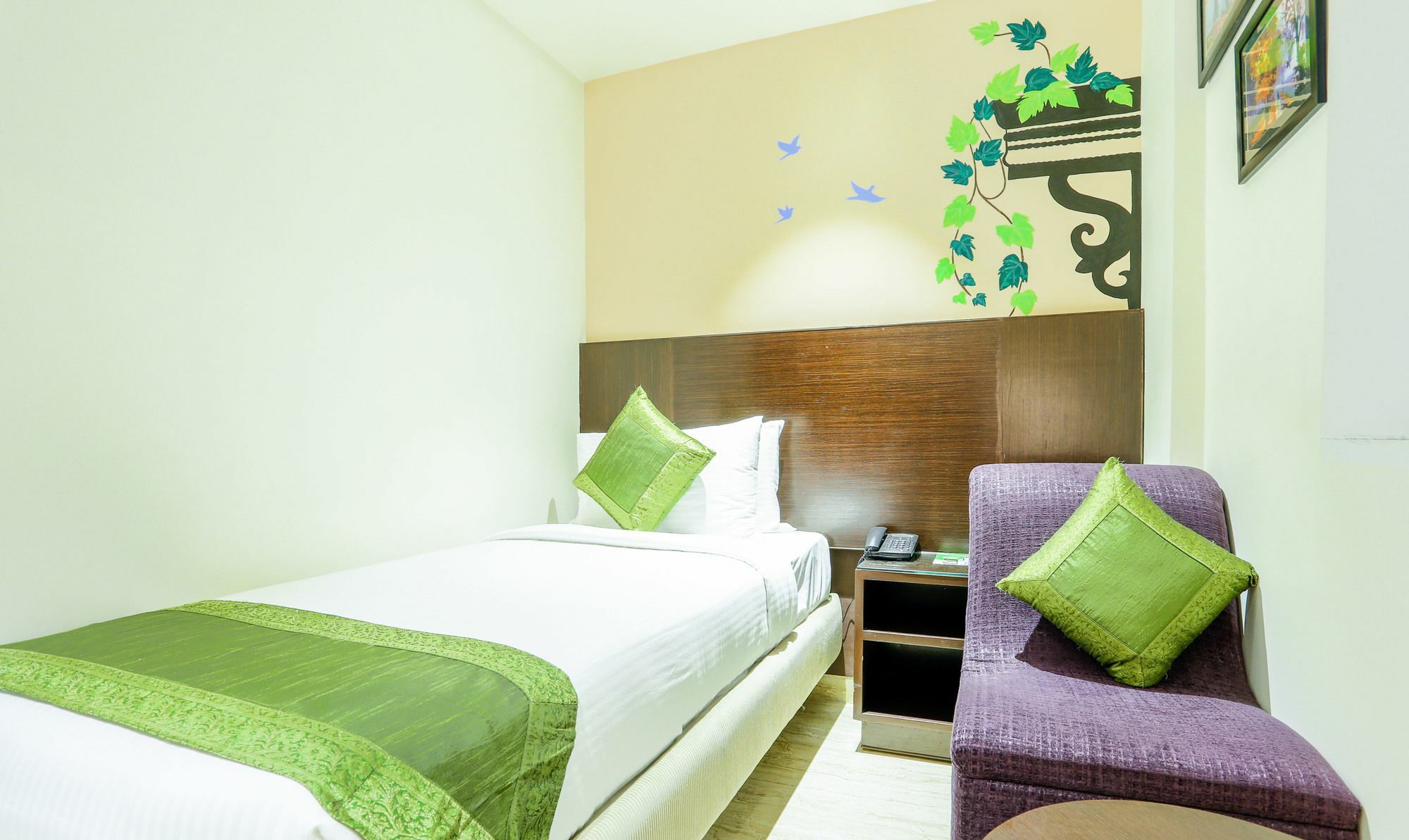 Treebo C Plaza Hotel Vijayawada Bagian luar foto